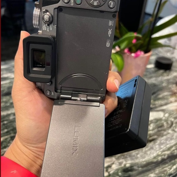 Lumix G7 Camera - Picture 3 of 4